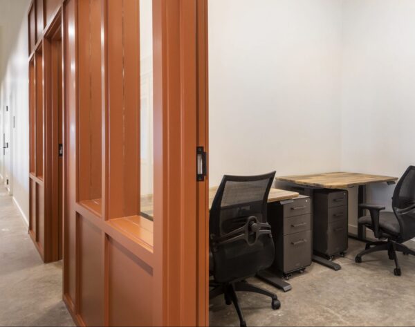 2635_201204_CommonDesk
