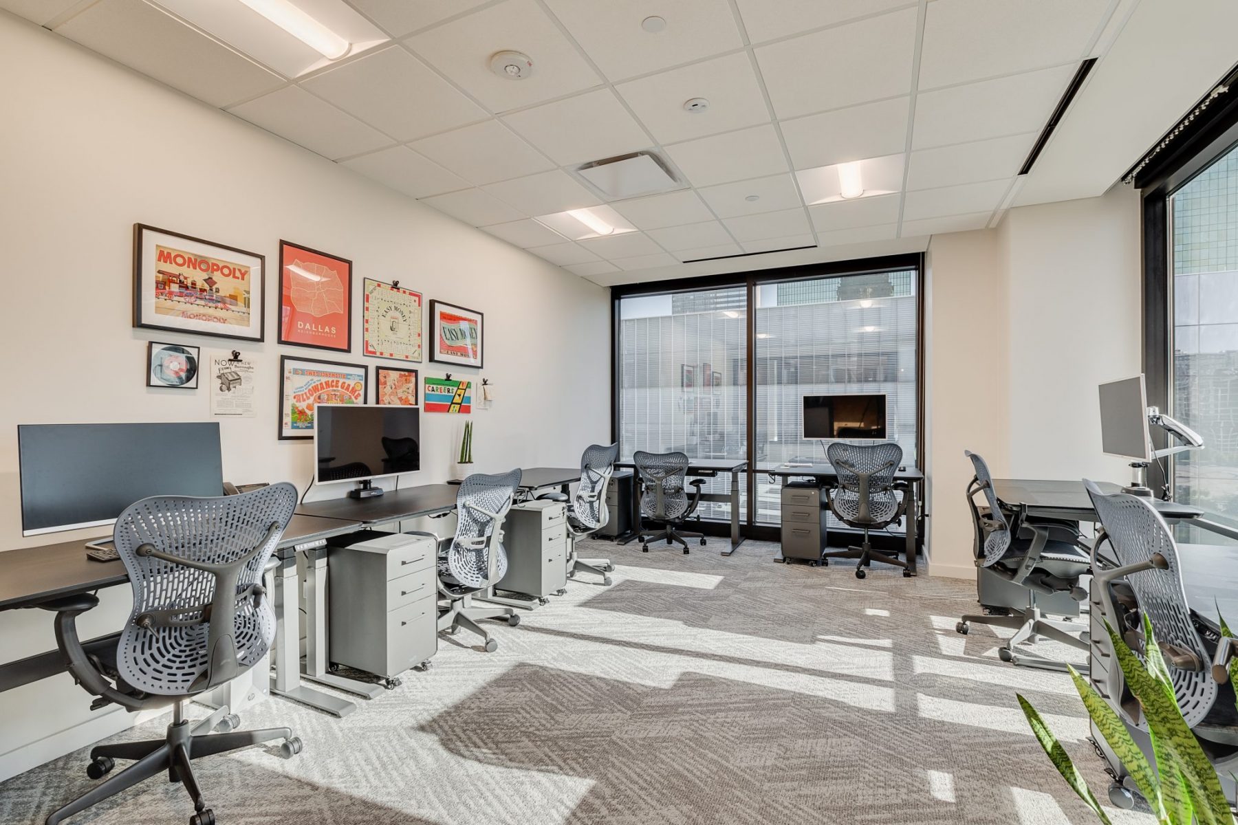 Coworking Space Dallas | Downtown Shared Offices | Common Desk