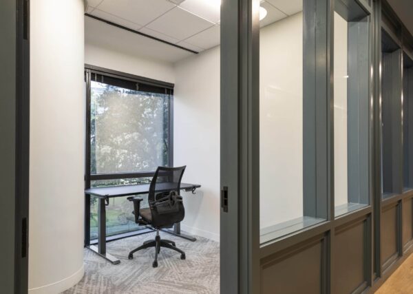 6851_220118_CommonDesk_westchase