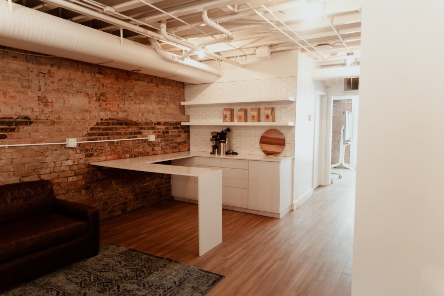 Kitchenette/break area